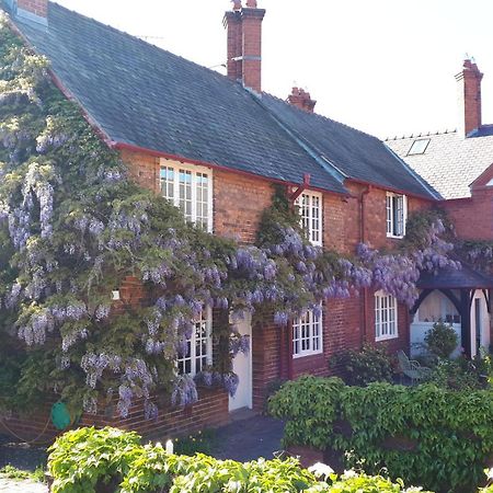 チェスター Cotton Farm Bed & Breakfast エクステリア 写真